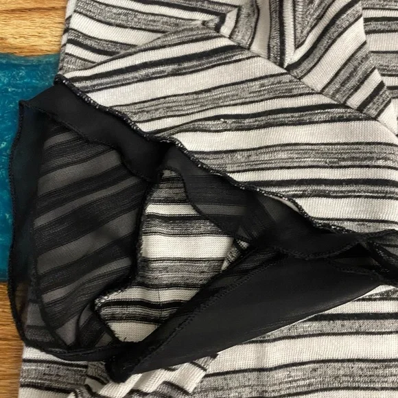 FGD Striped Black and White Women's Top - Picture 7 of 11